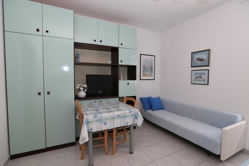 באסקה Apartments Ljubica מראה חיצוני תמונה